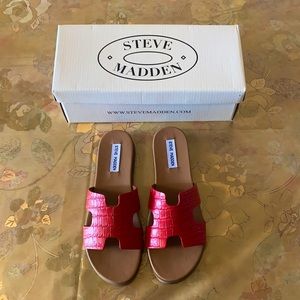 New red crocodile leather Steve Madden sandals